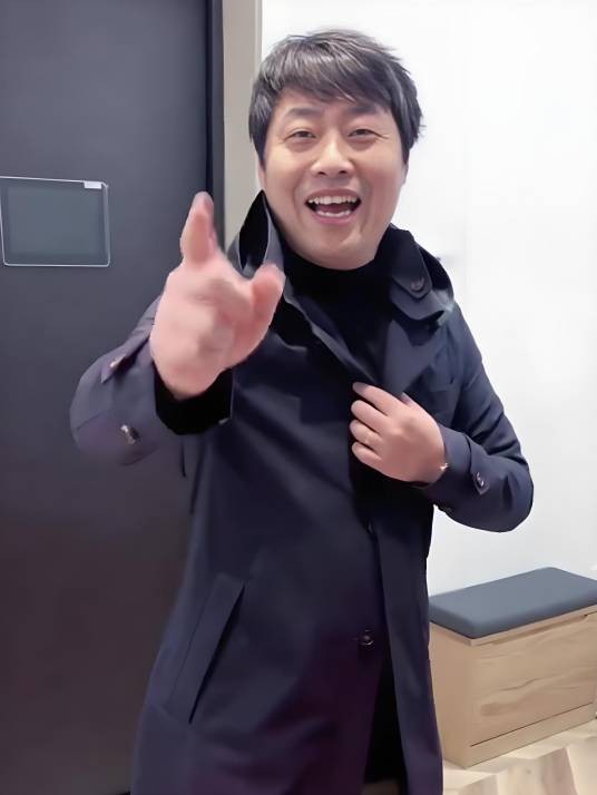 娜么快乐GGUU