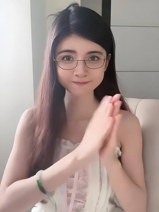狗头萝莉的狗窝