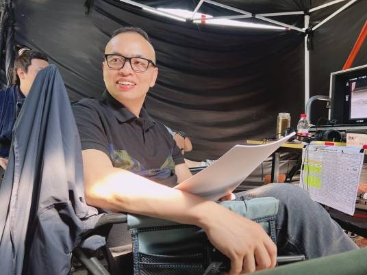 唐铁军(中国内地男导演、本山传媒副总裁)