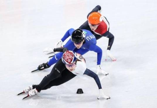 短道速滑女子1500米比赛